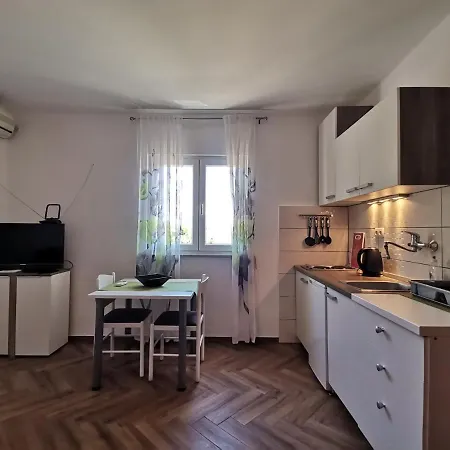 Dobrila Apartment Jurandvor