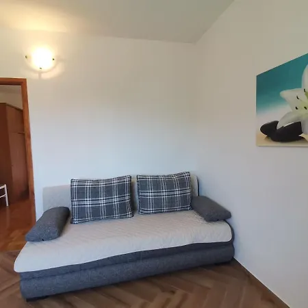 Apartment Dobrila *